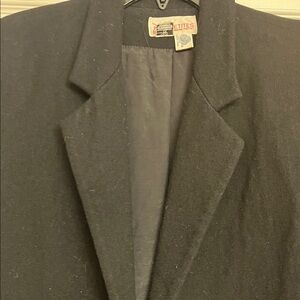 Lovely Block Island Petites by Marina Pappas, 100% Wool Blazer. Black